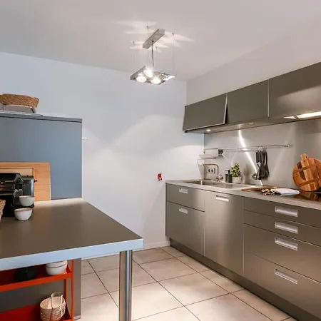 Apartment Huswell - On Prime Location In *